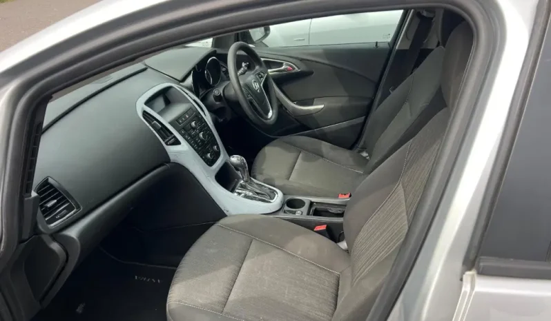 
								Vauxhall Astra 2010 full									