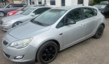 
									Vauxhall Astra 2010 full								