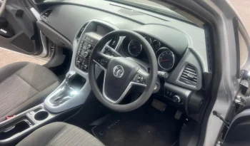 
									Vauxhall Astra 2010 full								