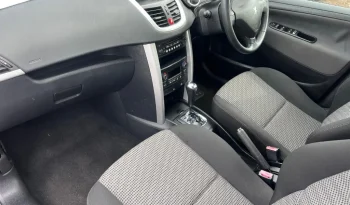 
									Peugeot 207 Sport 2011 full								