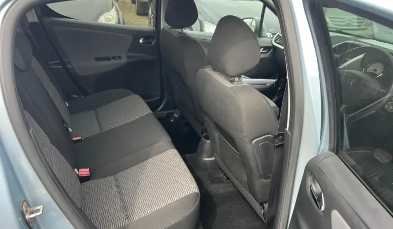 
								Peugeot 207 Sport 2011 full									